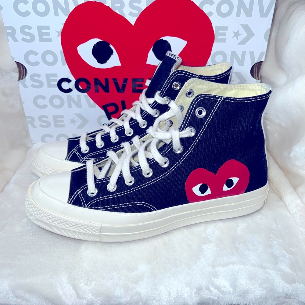 Unisex… Comme des Garçons Converse…